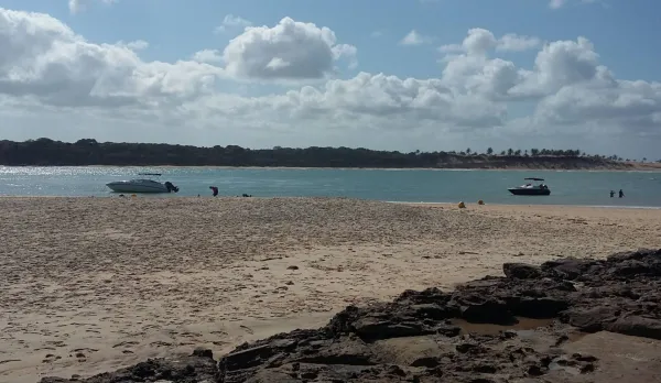 kitesurfing in Tibau do Sul