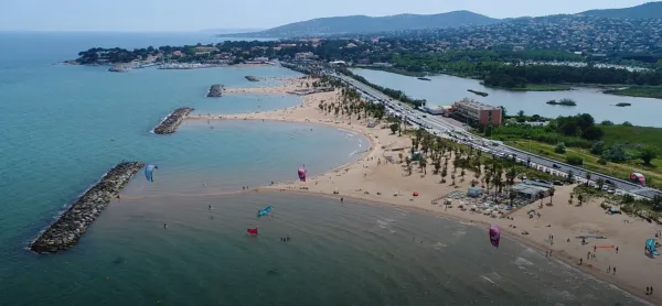 kitesurfing in Saint Aygulf