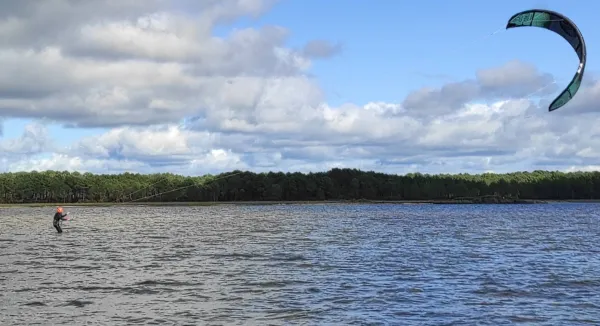kitesurfing in Etang de Lacanau