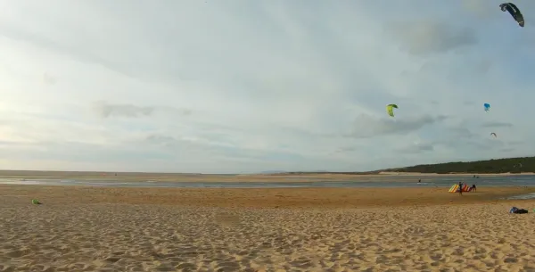 kitesurfing in Albufeira Lagoon