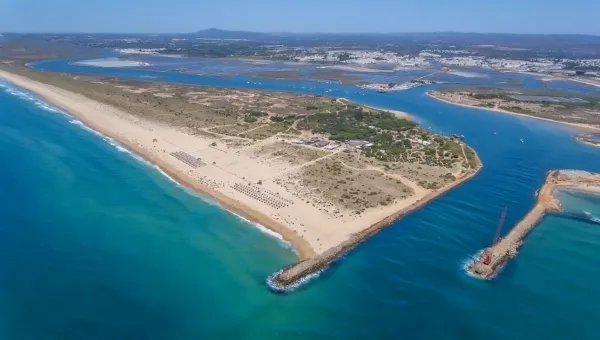 kitesurfing in Ilha de Tavira