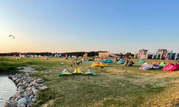 kitesurfing in Svencele