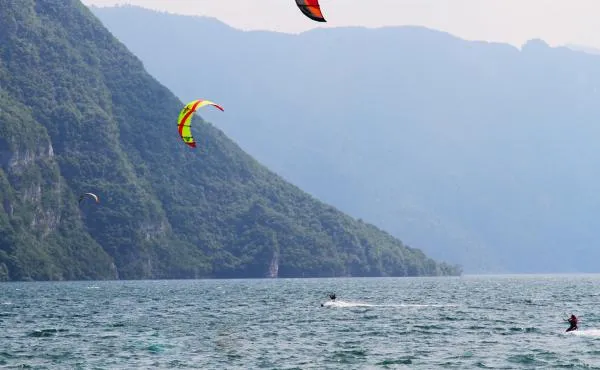 kitesurfing in Ponte Caffaro