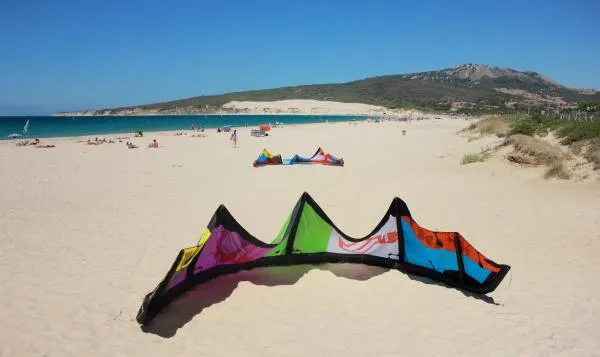 kitesurfing in Playa Valdevaqueros