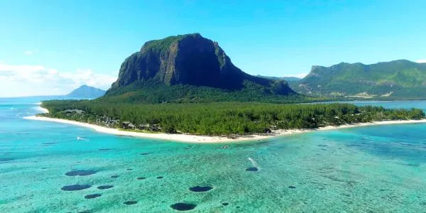 kitesurfing in Le Morne
